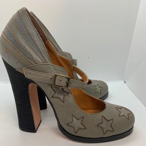 Super Cute N.Y.L.A. chunky heels in gray